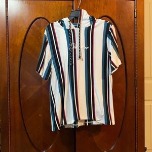 Shortsleeved hooded shirt